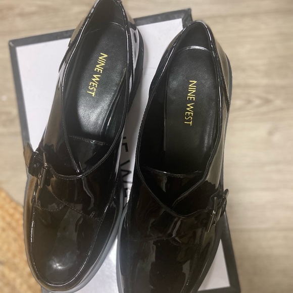 Nine West shoes - Picture 5 of 8